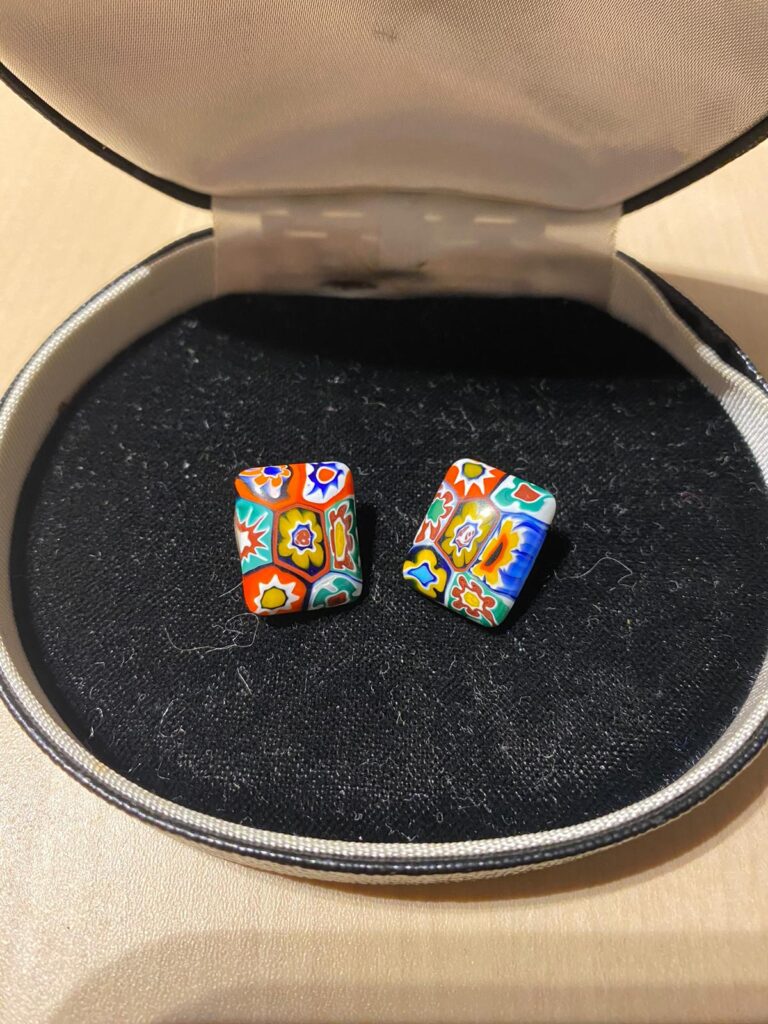 Bunte Ohrstecker